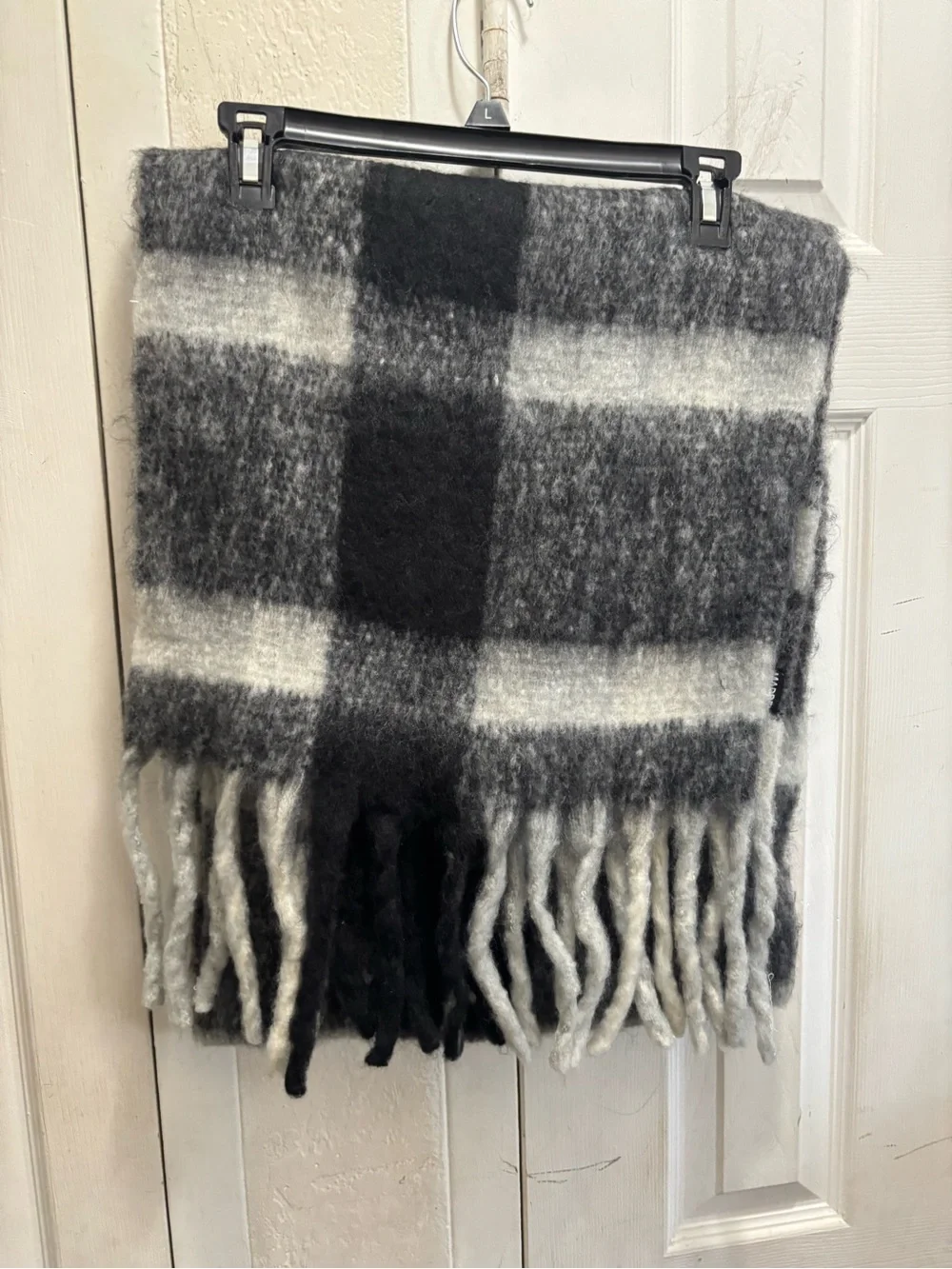 Madden NYC Black & White Fringe Scarf